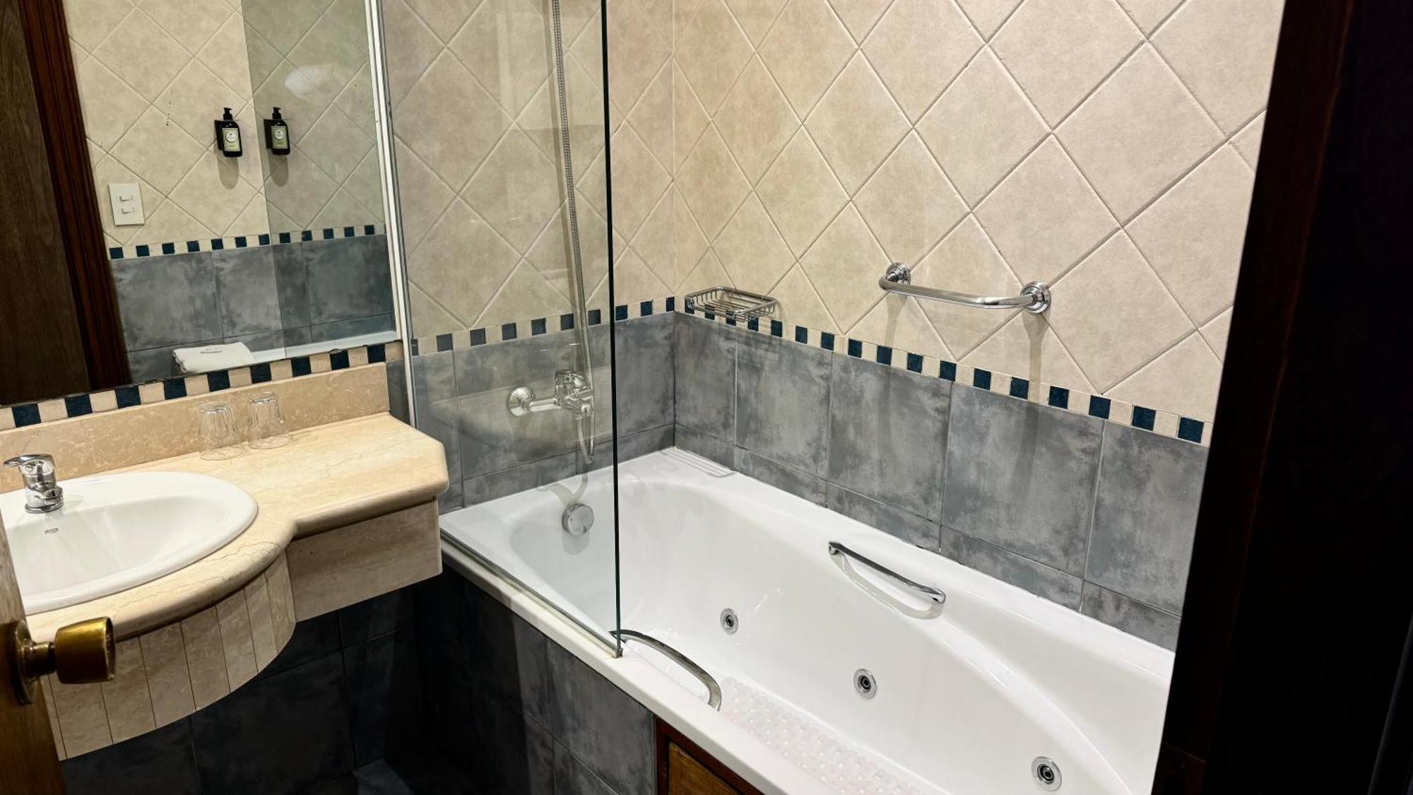 Gardi Hotel & Suites ブエノスアイレス エクステリア 写真