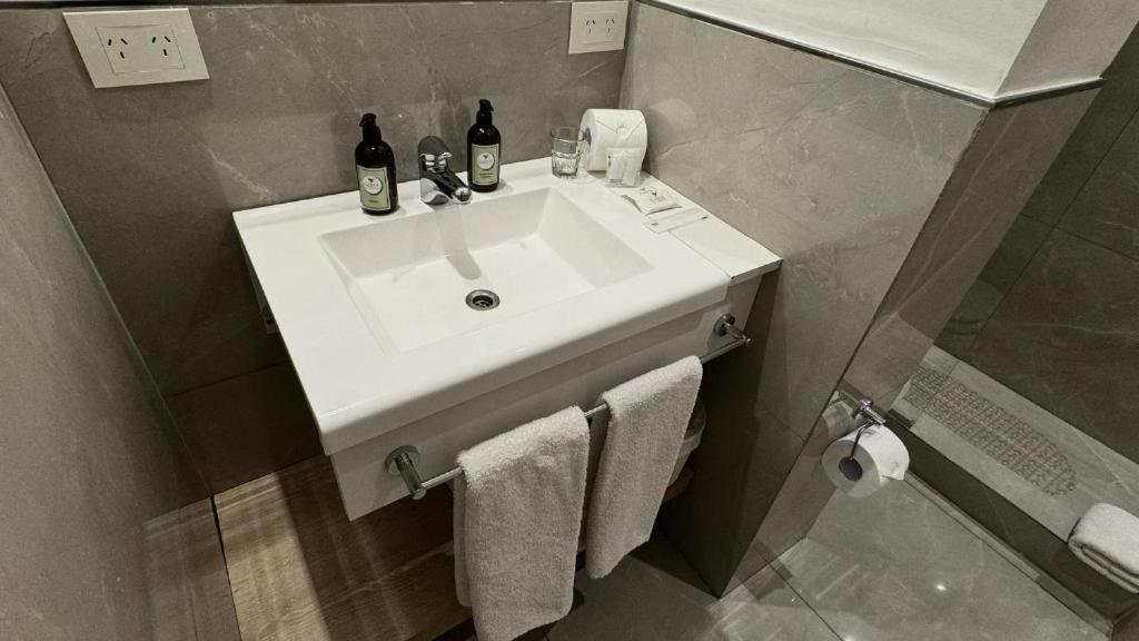 Gardi Hotel & Suites ブエノスアイレス エクステリア 写真